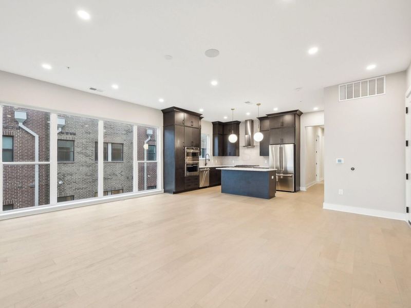 270 Dickenson Street , Unit 304, Columbus, OH 43215 Photo 9