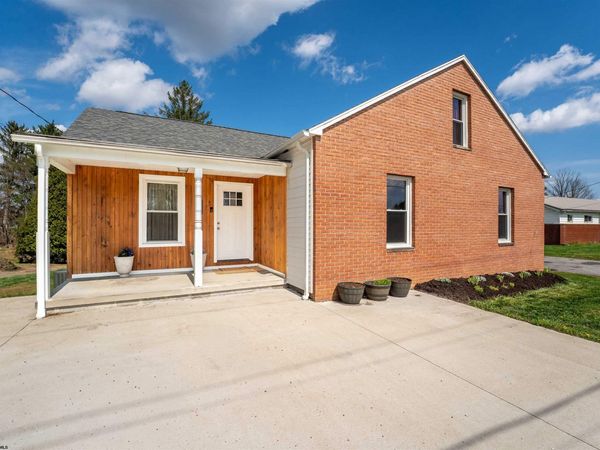 739 Old Monongah Road, Fairmont, WV 26554