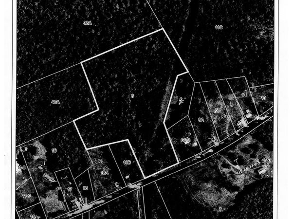 06 Holley Road , Farmington, ME 04938