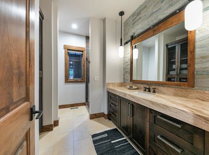 12237 Pete Alvertson Drive, Truckee, CA 96161 Photo