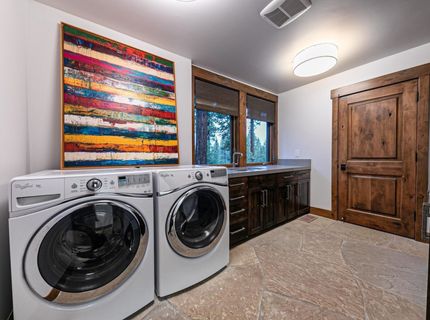 12237 Pete Alvertson Drive, Truckee, CA 96161 Photo