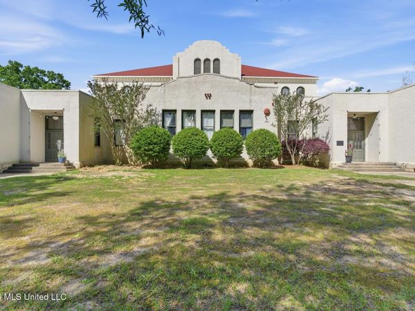 601 Court Street, Hattiesburg, MS 39401