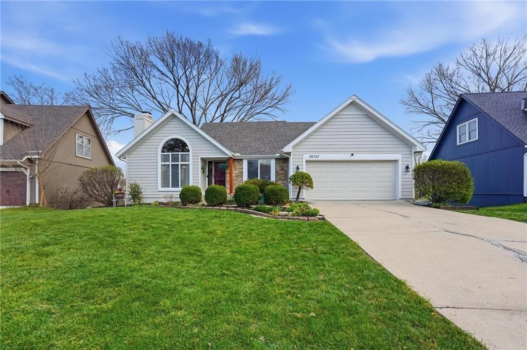 15717 Outlook Street, Overland Park, KS 66223 Main Photo