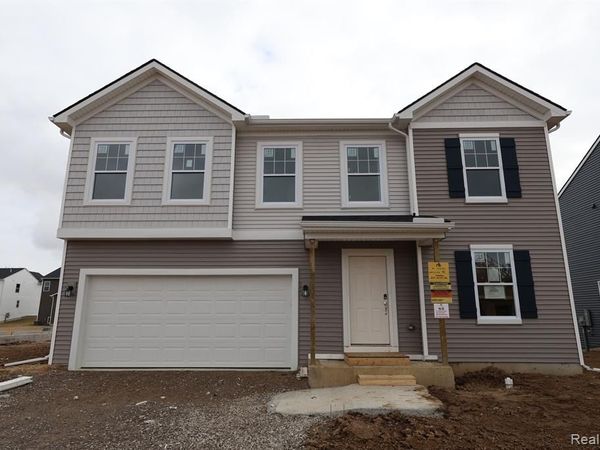 606 Harvest Way, Chelsea, MI 48118