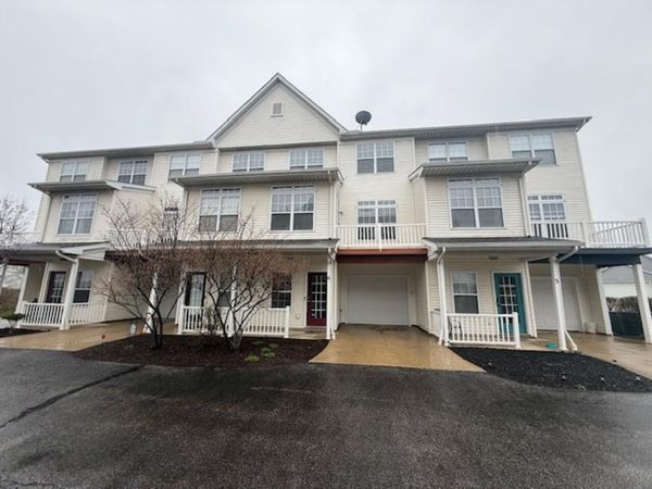 1210 E. Chapman Lane, Unit 6, Medina, OH 44256