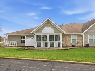 699 Scott Dr Ontario, OH 44906