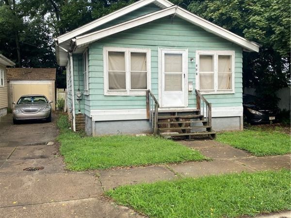 156 Roger Avenue , Akron, OH 44305