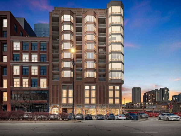 720 W RANDOLPH Street, Unit 905, Chicago, IL 60661