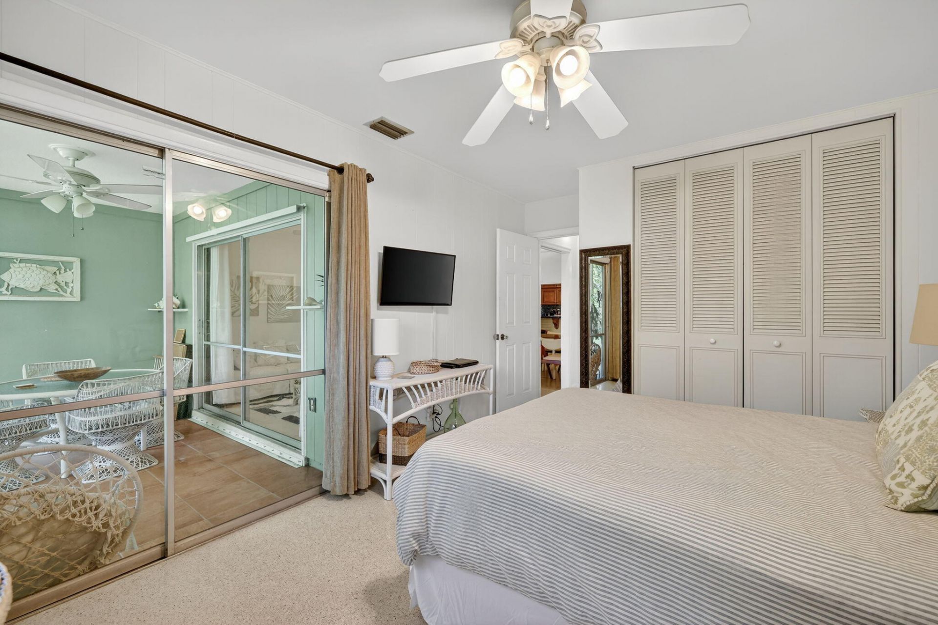 262 SE Monterey Avenue, Stuart, FL 34996 Photo