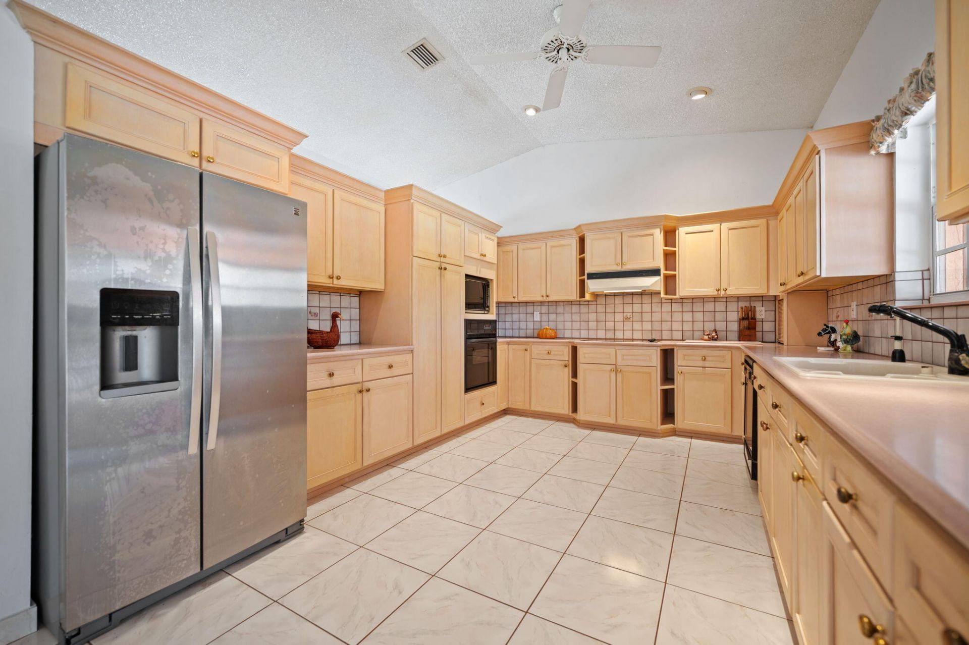 19340 SW 190th Street, Miami, FL 33187 Photo