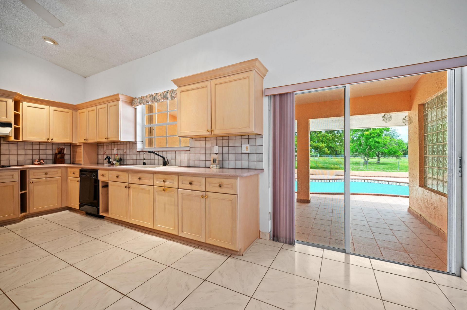 19340 SW 190th Street, Miami, FL 33187 Photo