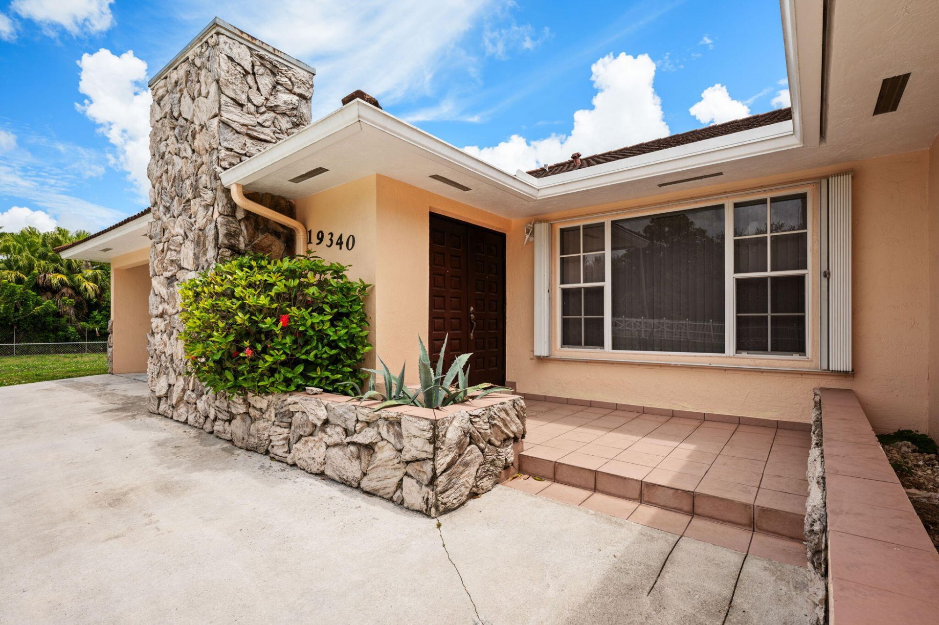19340 SW 190th Street, Miami, FL 33187 Photo
