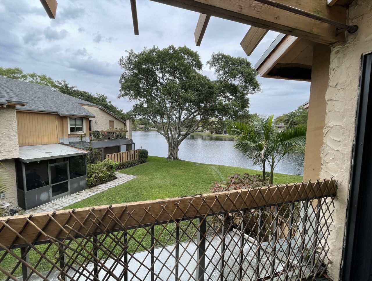 134 Wimbledon Lakes Drive, Plantation, FL 33324 Photo