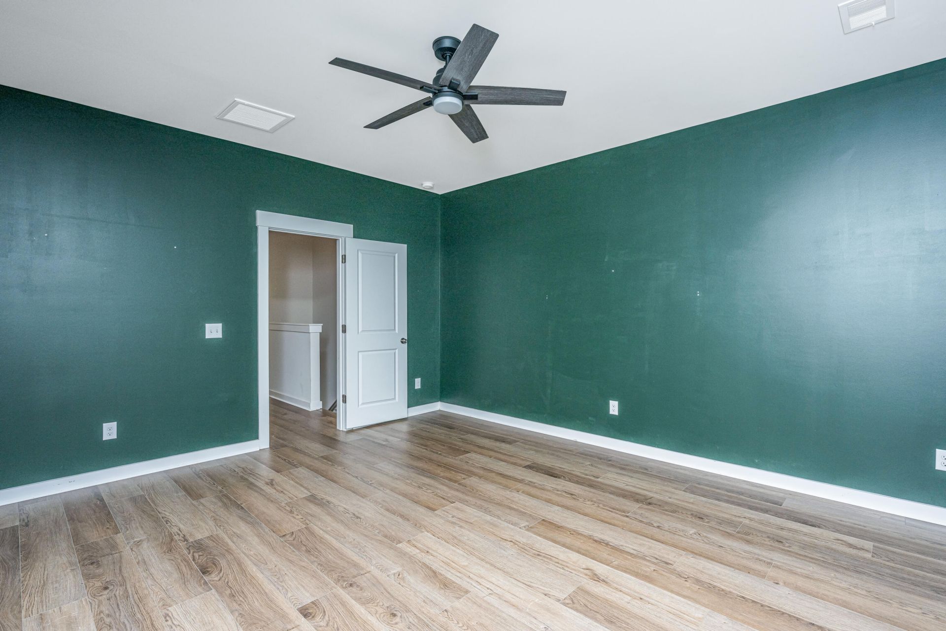 2004 Callaway Circle Photo 17