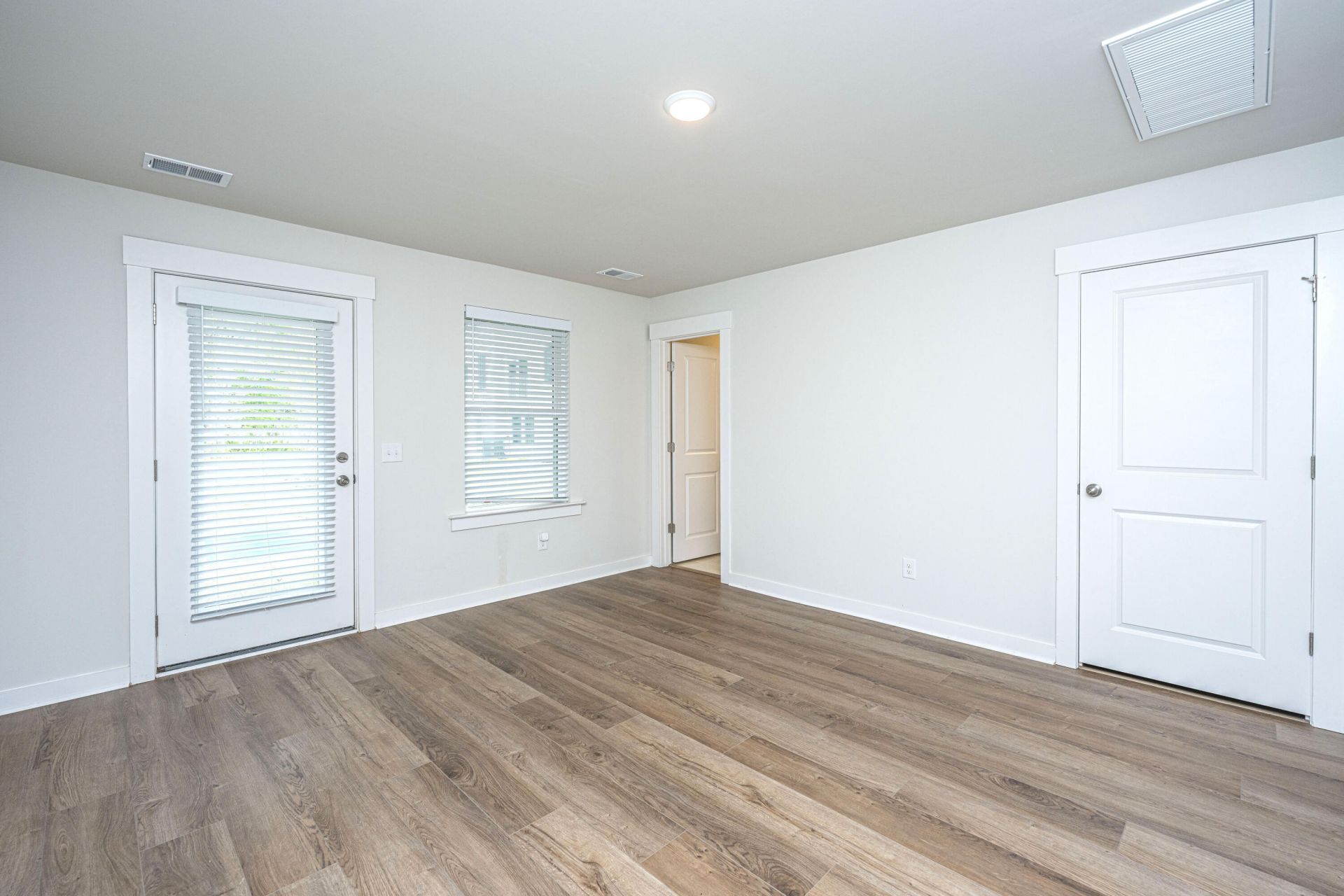 2004 Callaway Circle Photo 30