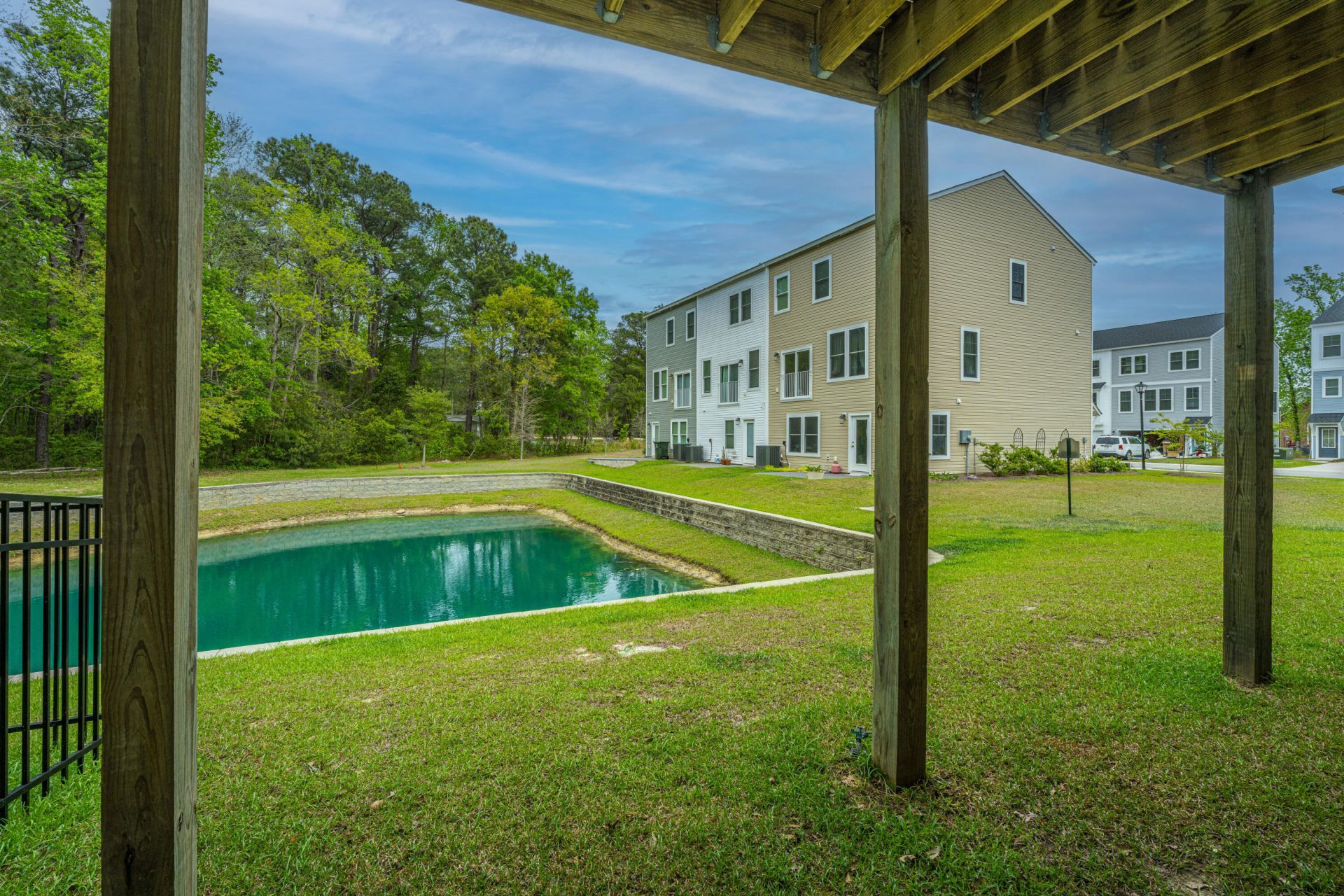 2004 Callaway Circle Photo 33