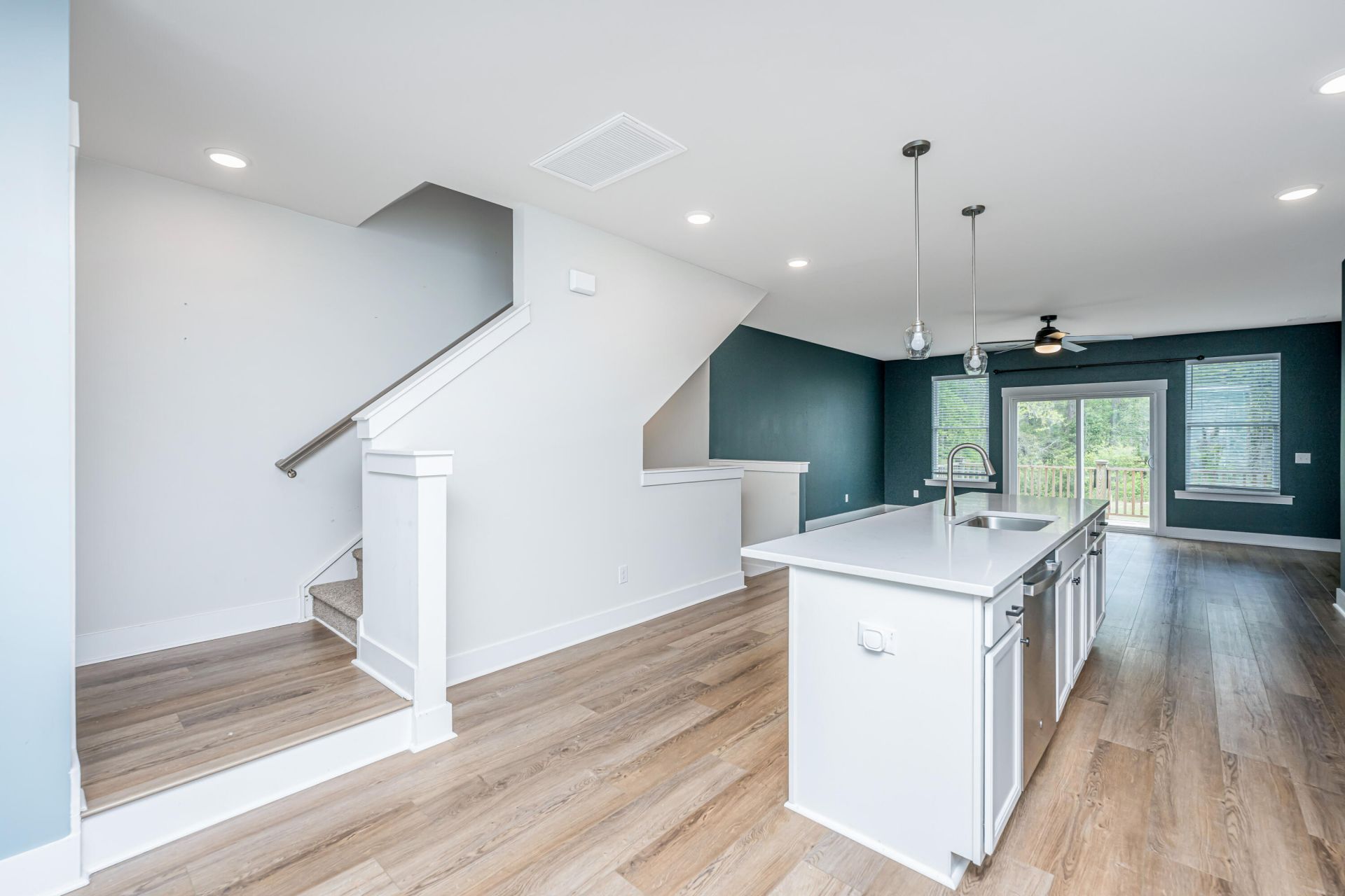 2004 Callaway Circle Photo 7