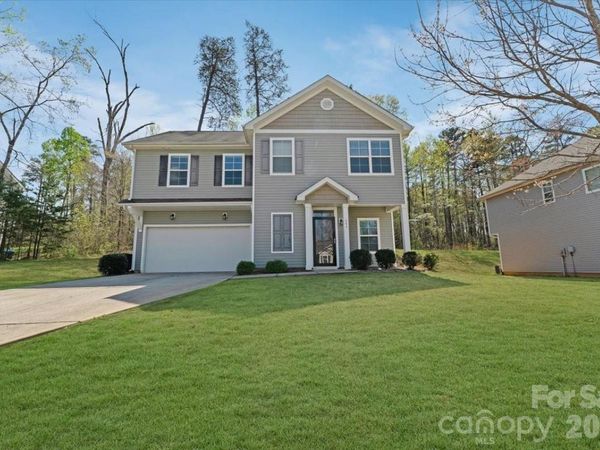 609 Oak Forest Lane , Salisbury, NC 28146