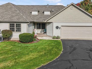 2854 Crown Drive E, Traverse City, MI 49685