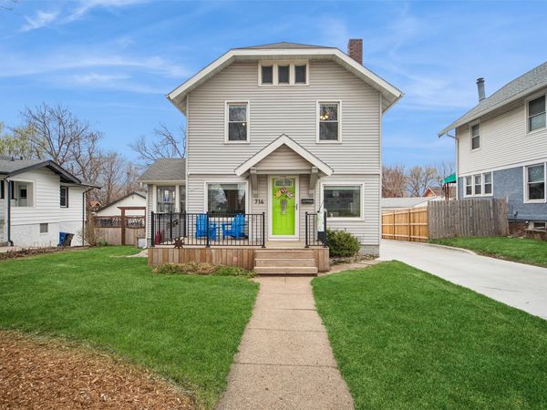 714 31st Street , Des Moines, IA 50312