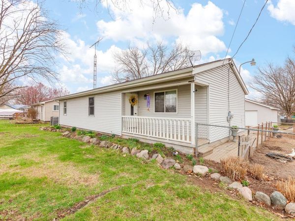 2650 Sutton, Adrian, MI 49221
