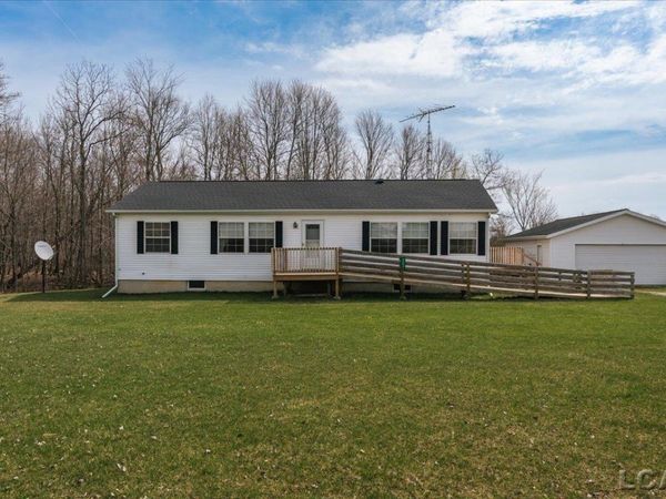 4291 Waldron Rd. , North Adams, MI 49262