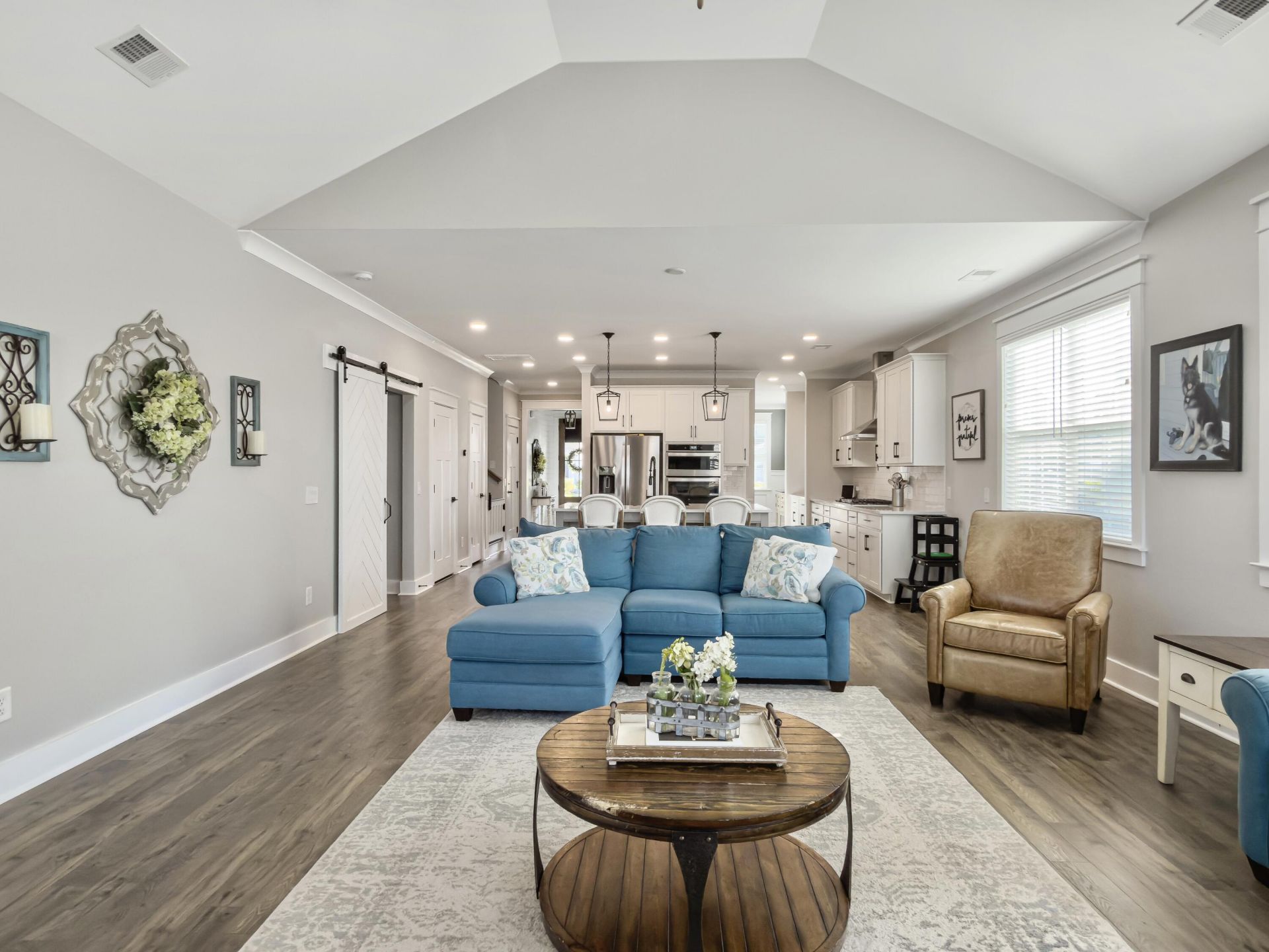 642 Sienna Way Photo 22