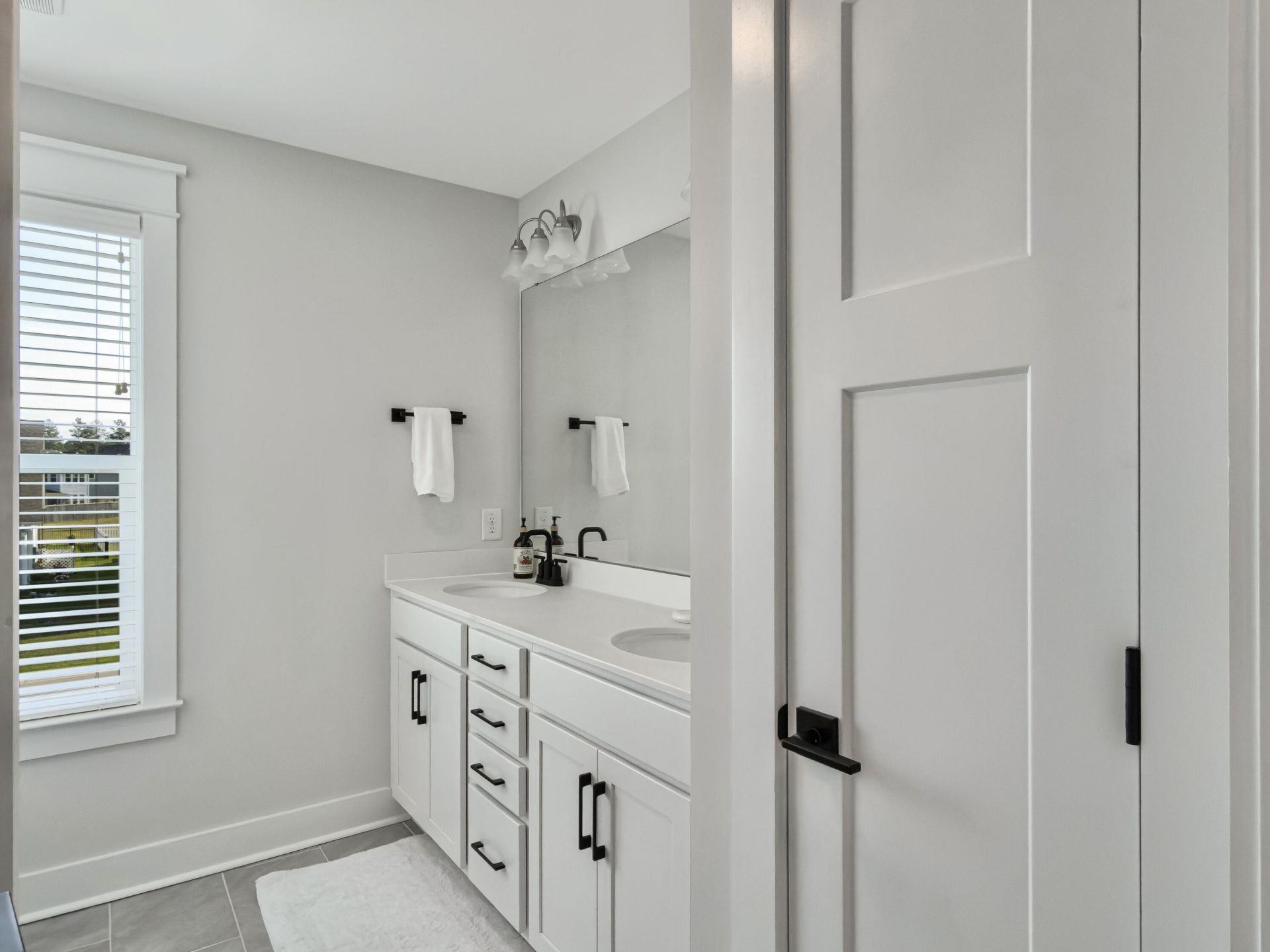 642 Sienna Way Photo 36