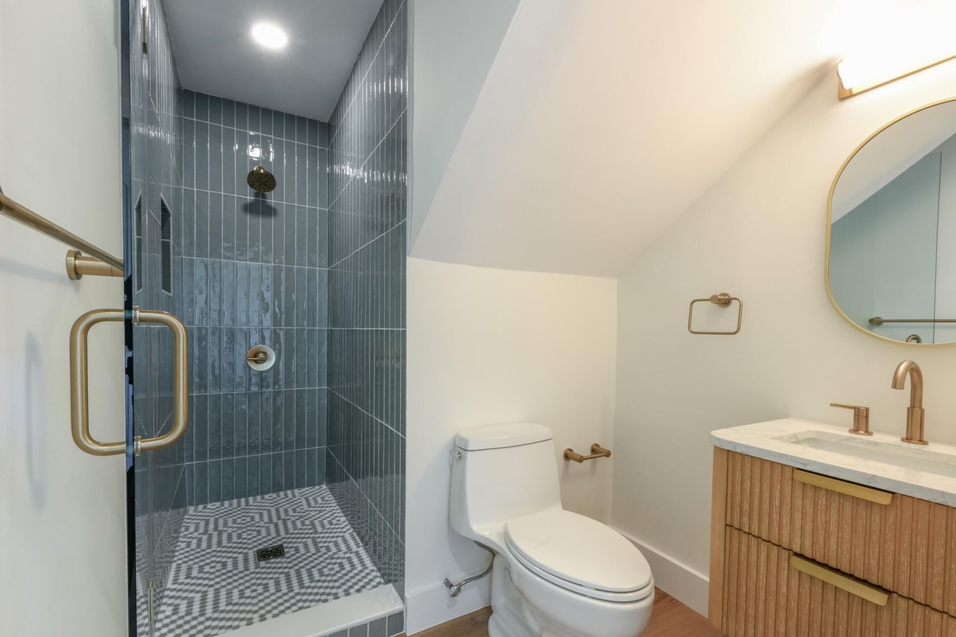 30 H Street Photo 10