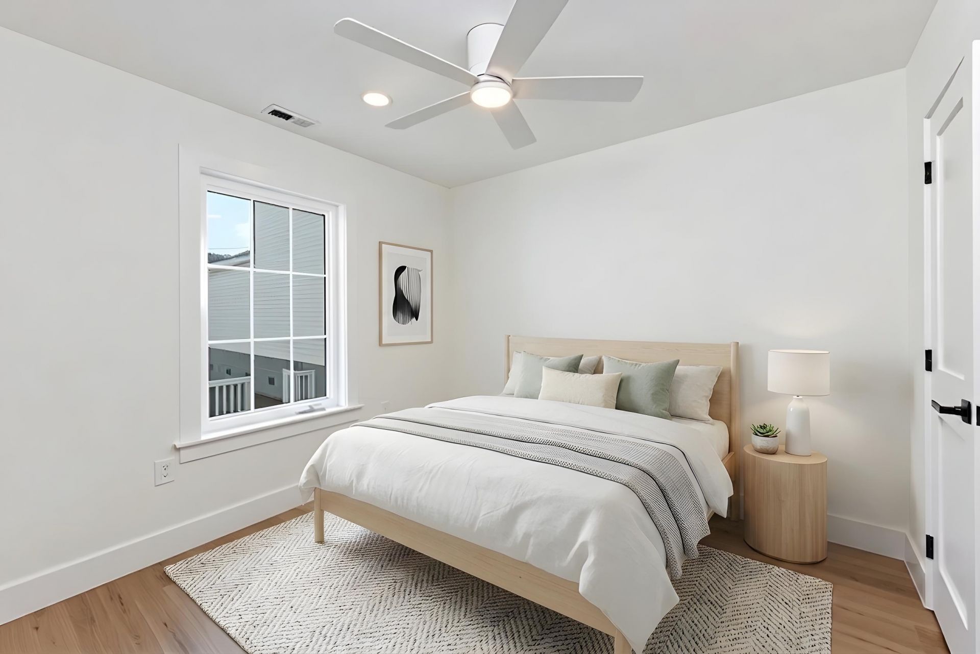 30 H Street Photo 16