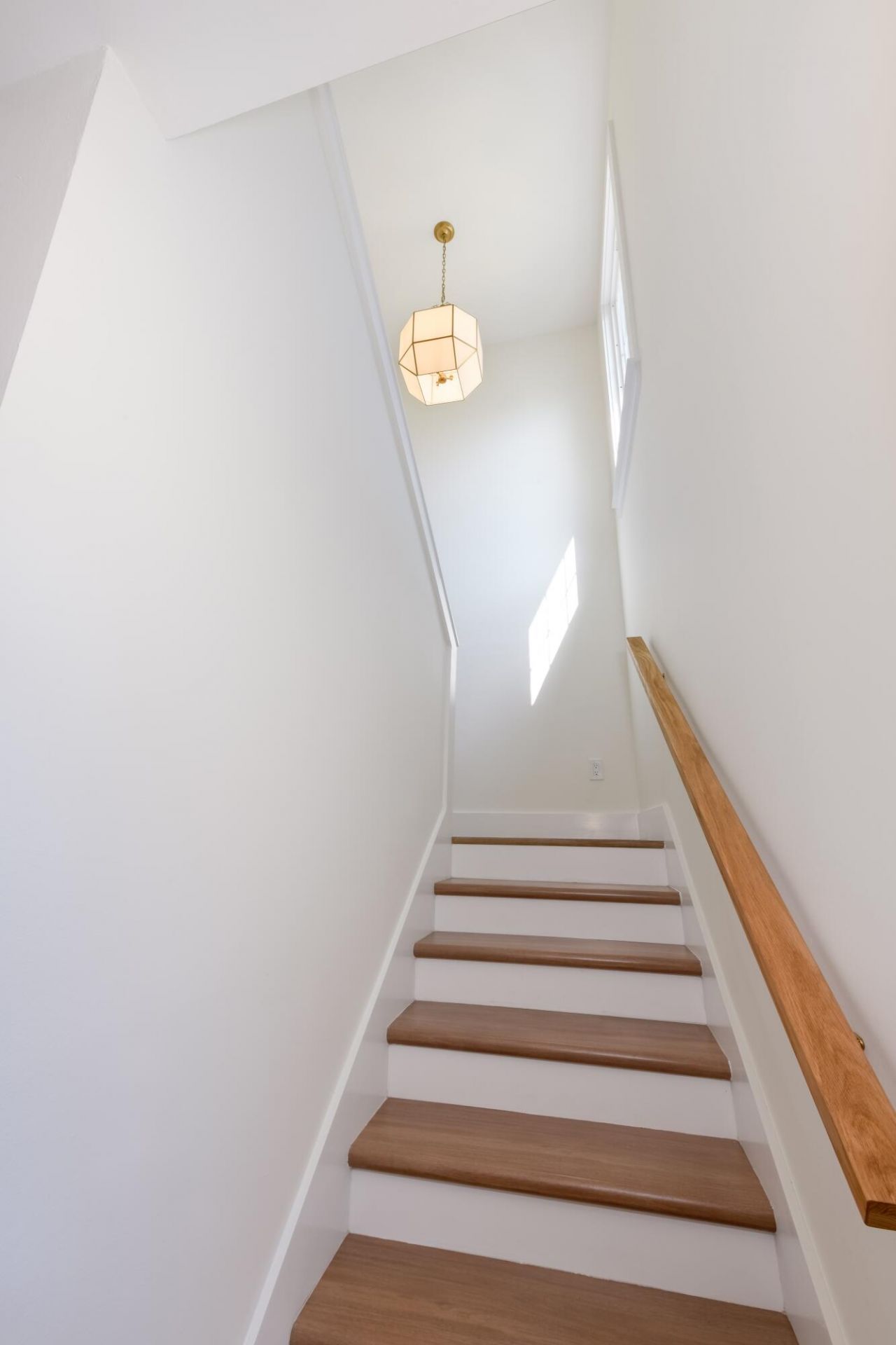 30 H Street Photo 17