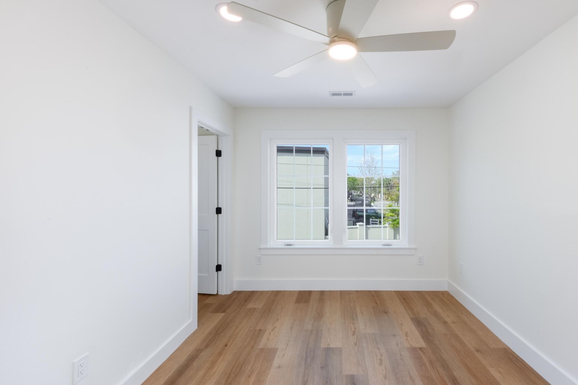 30 H Street Photo 21