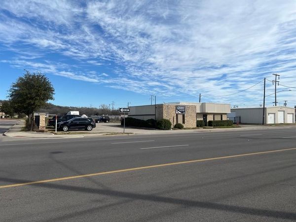 2515 E Hubbard Street , Mineral Wells, TX 76067