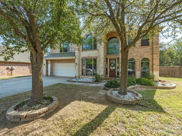 933 Oatlands Place, Burleson, TX 76028