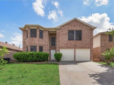 2917 Gentilly Lane, Fort Worth, TX 76123