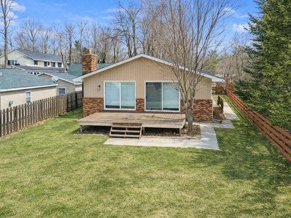 108 Eastbrook Avenue, Houghton Lake, MI 48629