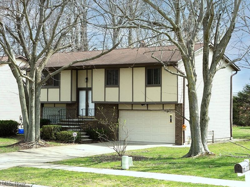 2977 Gale Road, Willoughby, OH 44094 Photo 1