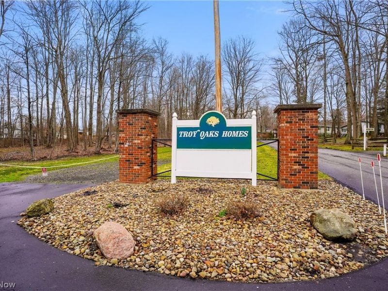 228 Troy Oaks Drive, Hiram, OH 44234 Photo 10