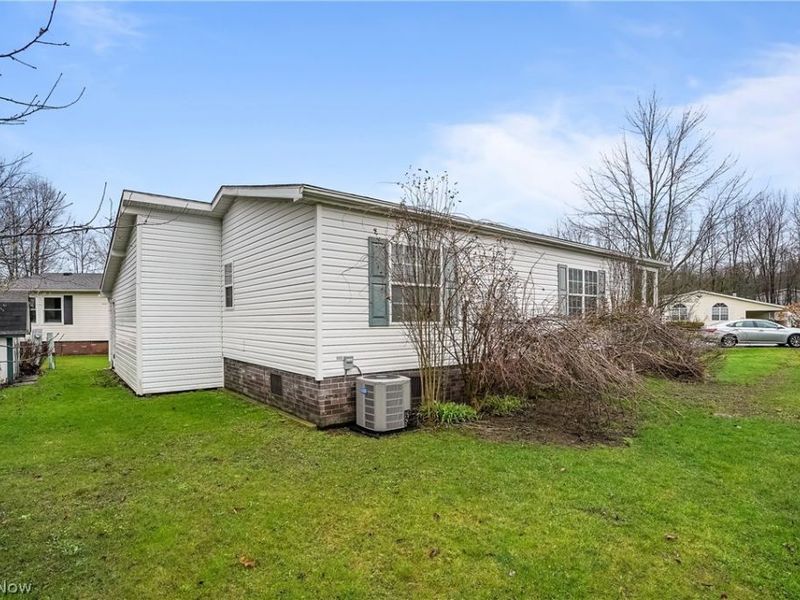 228 Troy Oaks Drive, Hiram, OH 44234 Photo 6