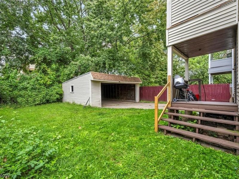 2822 Saratoga Avenue, Cleveland, OH 44109 Photo 12