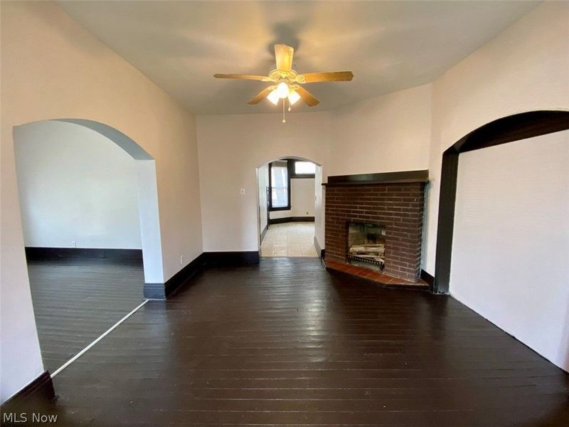 390 Doyle Street, Akron, OH 44303 Photo 12