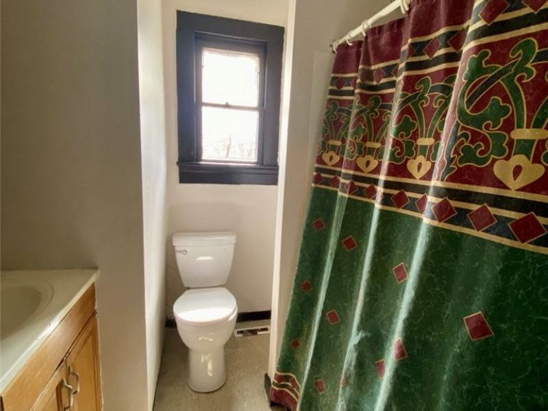 390 Doyle Street, Akron, OH 44303 Photo 20