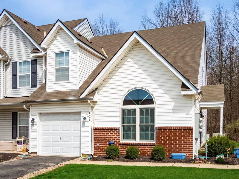 8406 Diversey Loop, Blacklick, OH 43004 Photo 1