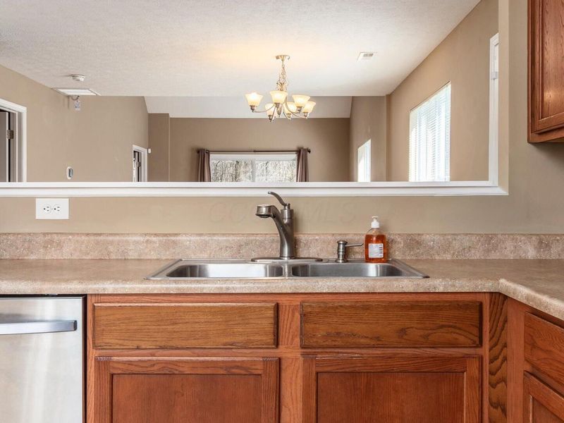 8406 Diversey Loop, Blacklick, OH 43004 Photo 16