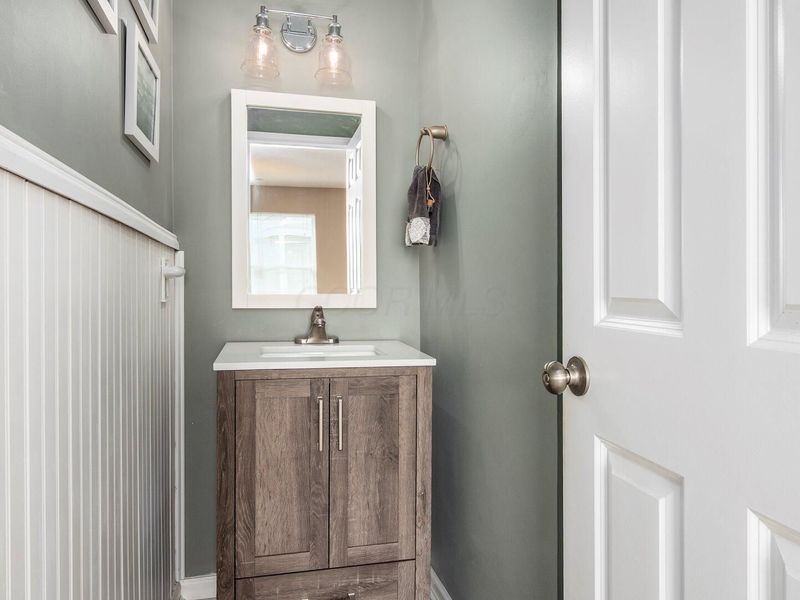 8406 Diversey Loop, Blacklick, OH 43004 Photo 18