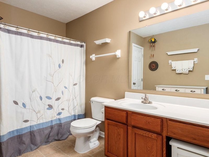 8406 Diversey Loop, Blacklick, OH 43004 Photo 22