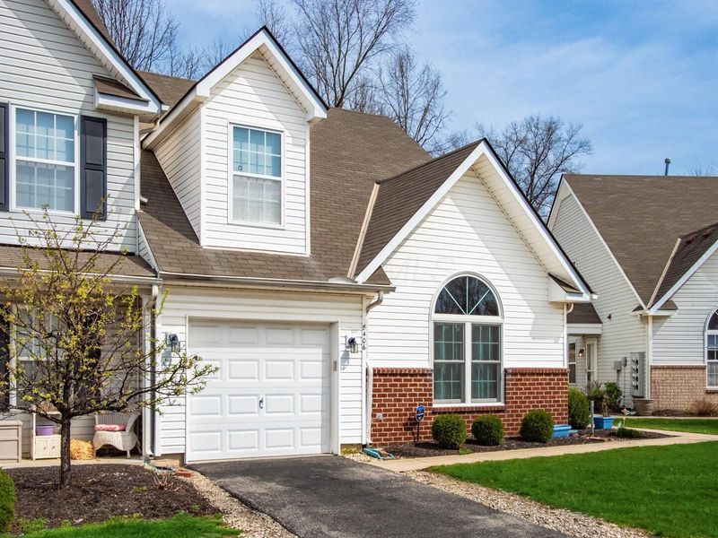 8406 Diversey Loop, Blacklick, OH 43004 Photo 3