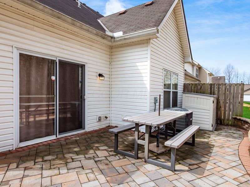 8406 Diversey Loop, Blacklick, OH 43004 Photo 32