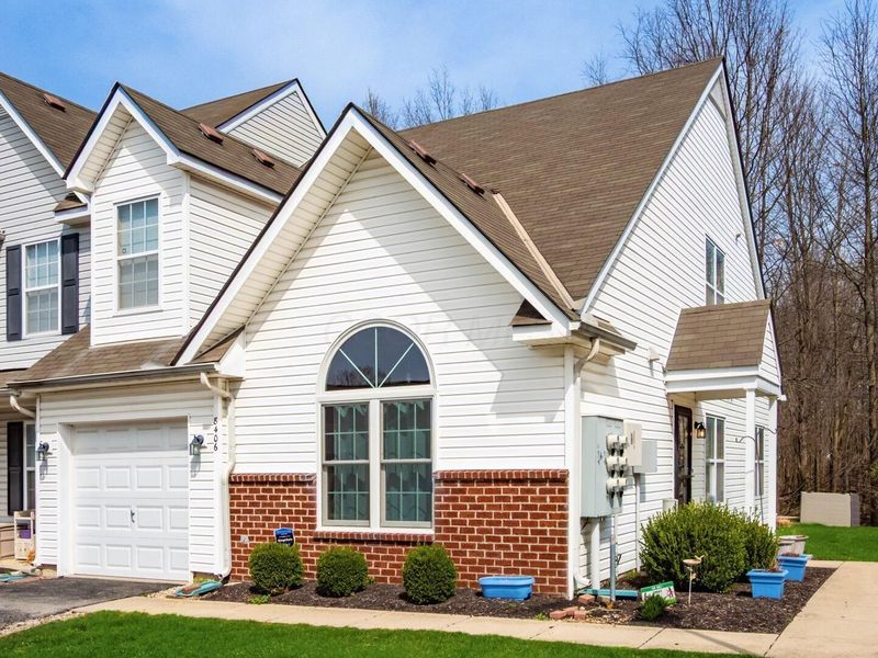 8406 Diversey Loop, Blacklick, OH 43004 Photo 4