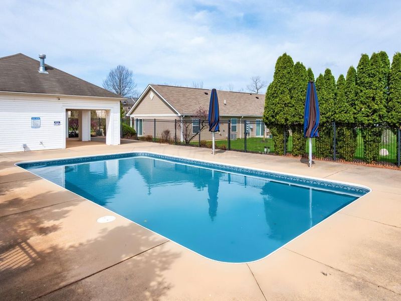 8406 Diversey Loop, Blacklick, OH 43004 Photo 40